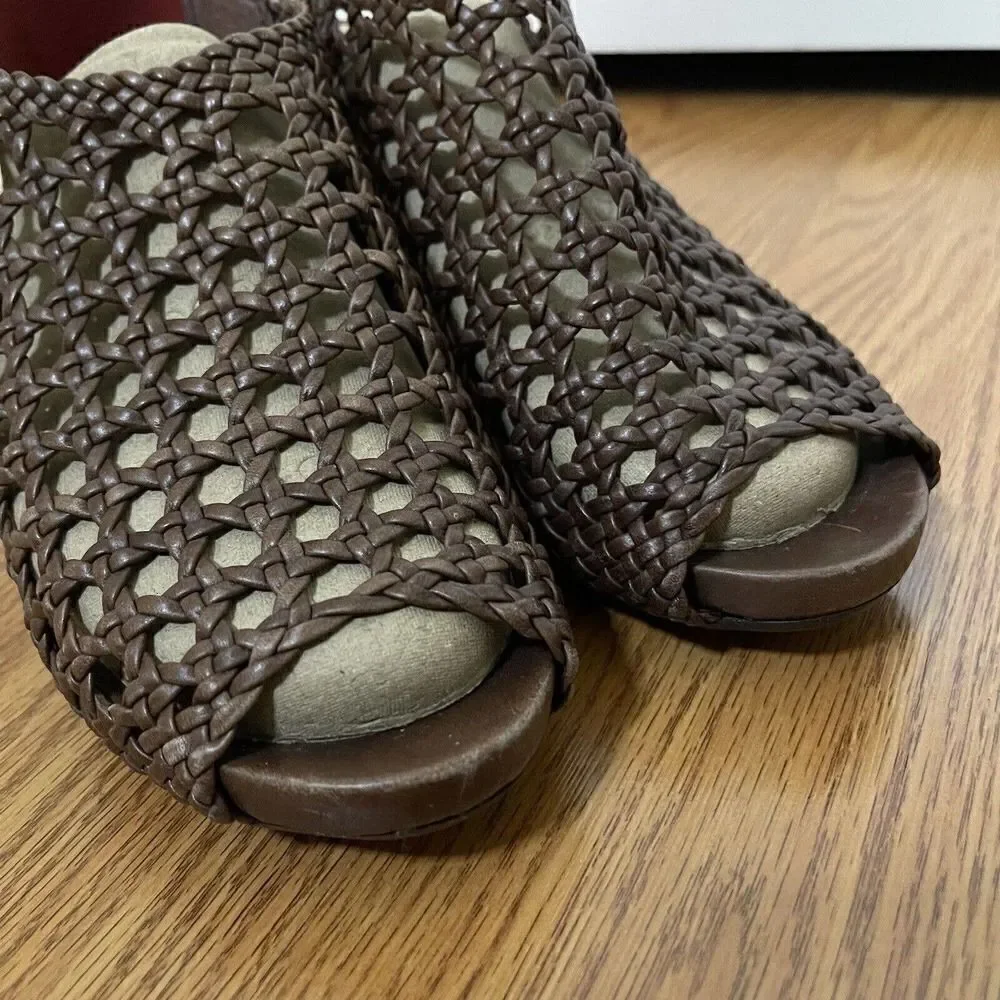 CAMPER Brown woven Peep toe slingback heels size 37 US 7